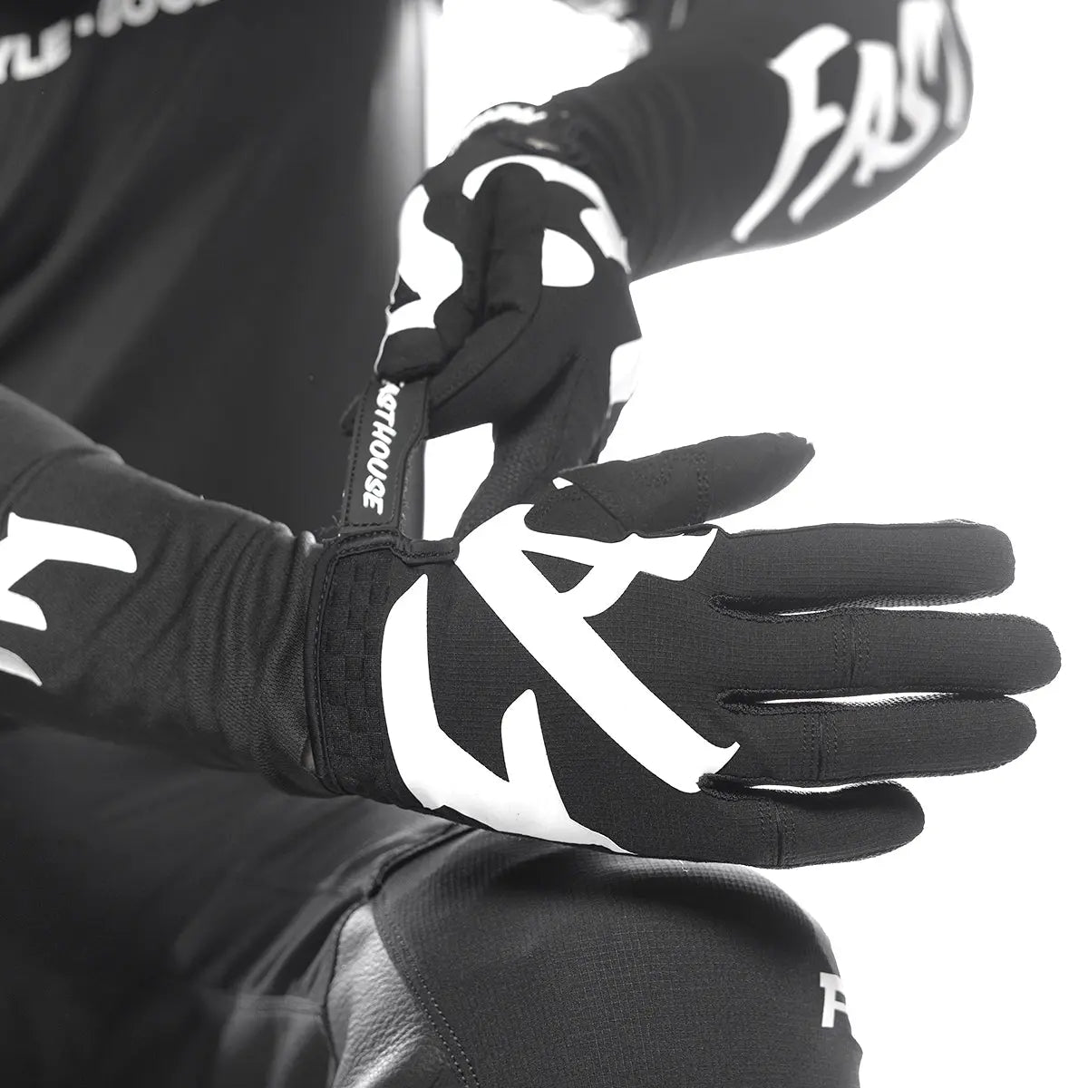Elrod Torque Glove