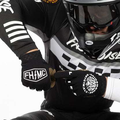 Speed Style Atomic Glove