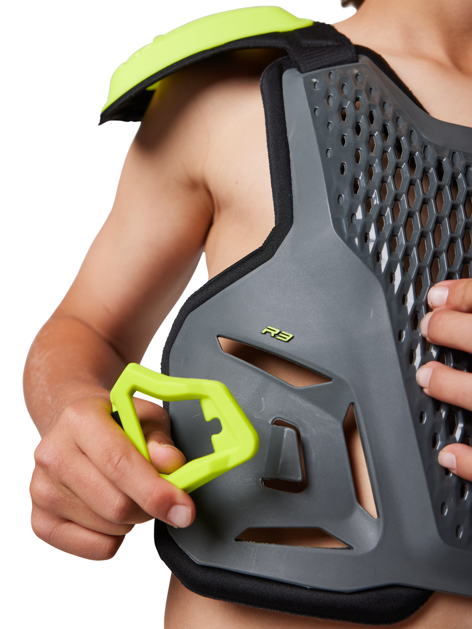Youth R3 Chest Guard