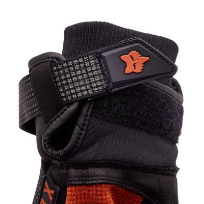Stealth Bomber Pro Gloves