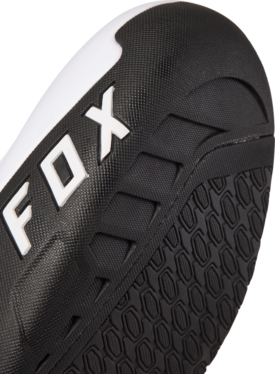 Instinct Boots